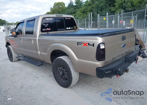 2011 Ford F-250 Lariat z USA, uszkodzony, nr VIN 1FT7W2BT1BEB36031